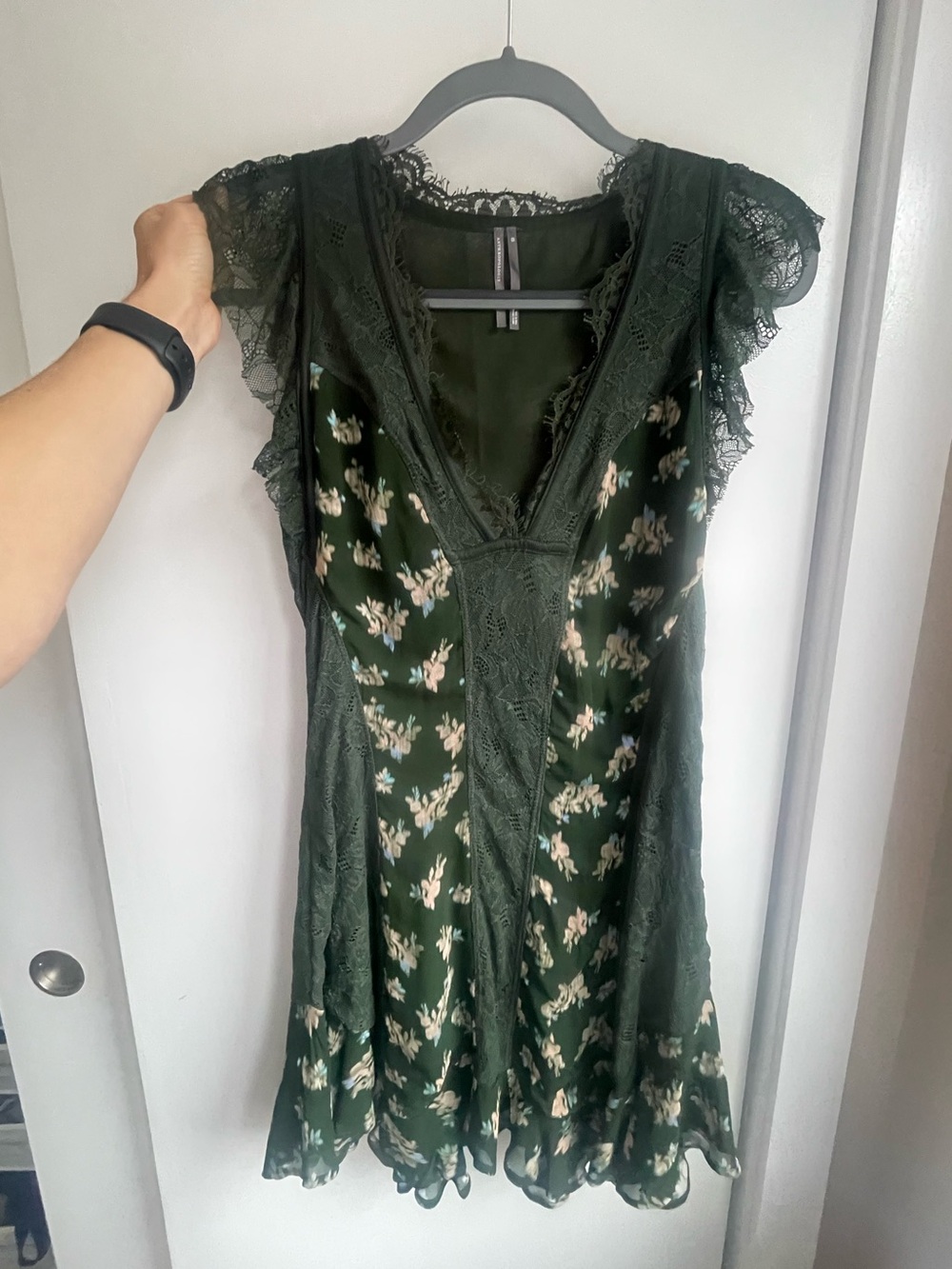 Anthropologie seamed lace dress XS